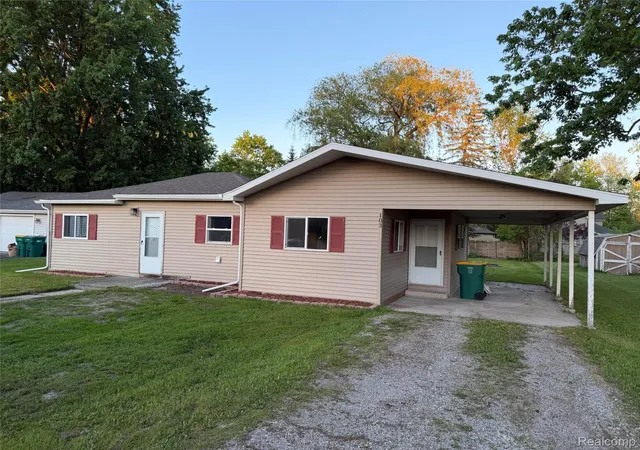 Photo 1 of Sale Pending at 103 Andre St, Bay City, MI 48706 | MLS# 20261038279 | Listing updated on 2026-05-30