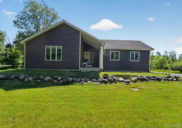 Photo 1 of Sale Pending at 4966 Mack Rd, Howell, MI 48855 | MLS# 20261038281 | Listing updated on 2026-06-13