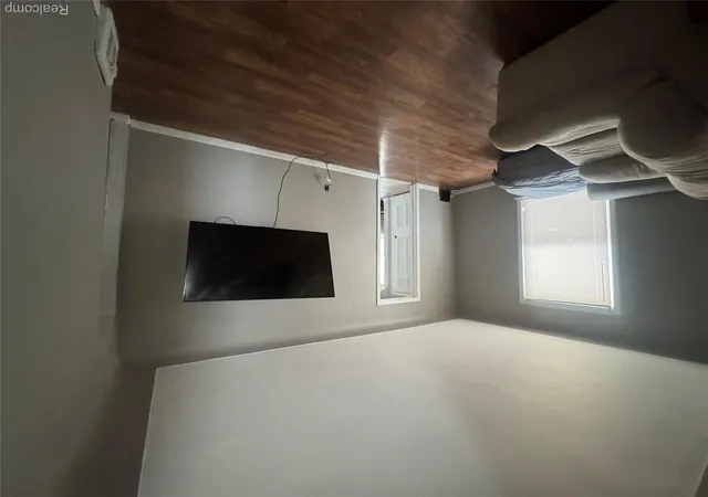 Photo 2 of Single family home for sale at 16574 Westbrook St, Detroit, MI 48219 | MLS# 20261038297 | Listing updated on 2026-08-20