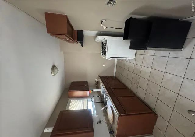 Photo 3 of Single family home for sale at 16574 Westbrook St, Detroit, MI 48219 | MLS# 20261038297 | Listing updated on 2026-08-20