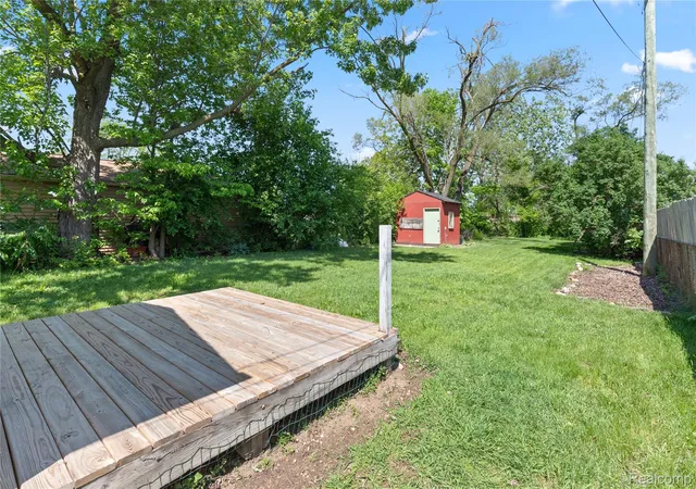 Photo 3 of Single family home for sale at 2171 Bradley Ave, Ypsilanti, MI 48198 | MLS# 20261038306 | Listing updated on 2026-05-30