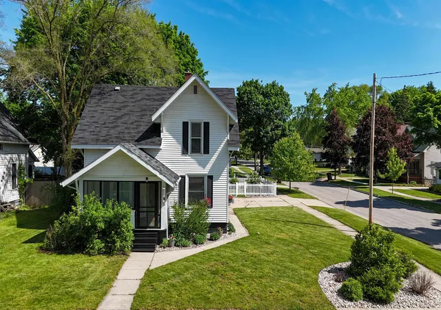 Photo 1 of Single family home for sale at 523 Liberty, Alma City Gratiot, MI 48801 | MLS# 79080068816 | Listing updated on 2026-05-28
