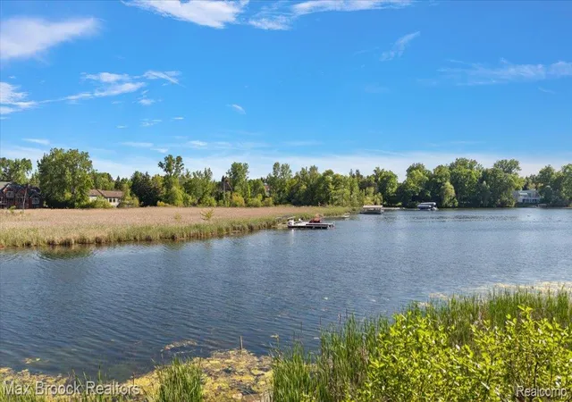 Photo 2 of Land for sale at 1729 Heron Ridge Dr, Bloomfield Hills, MI 48302 | MLS# 20261038309 | Listing updated on 2026-06-03