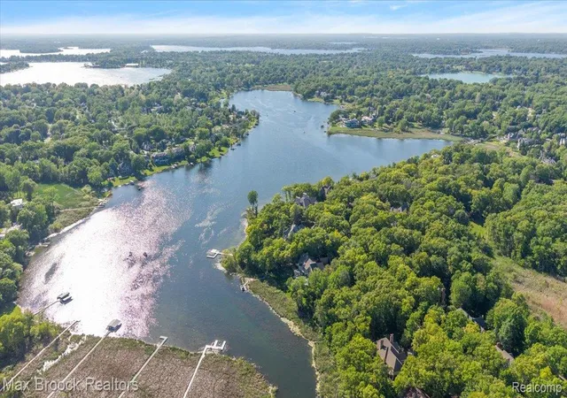 Photo 4 of Land for sale at 1729 Heron Ridge Dr, Bloomfield Hills, MI 48302 | MLS# 20261038309 | Listing updated on 2026-06-03