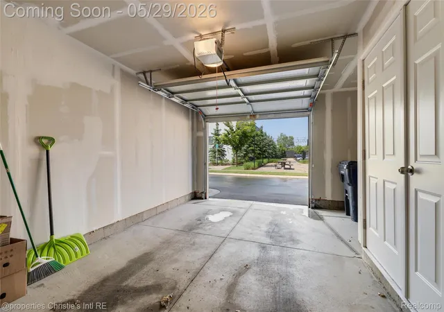 Listing Photo 5 - Condo for sale in building located at 5151 Avery, Detroit, MI 48208 - Unit #18