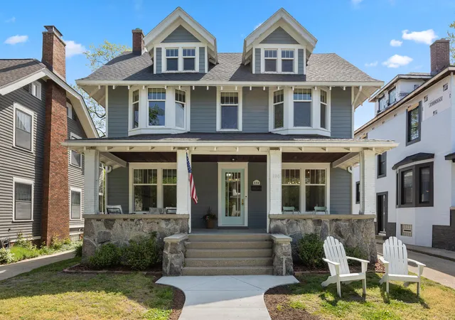 1st image of 220 Hampton Ave Se, Grand Rapids, MI 49506 | MLS# 65026024898