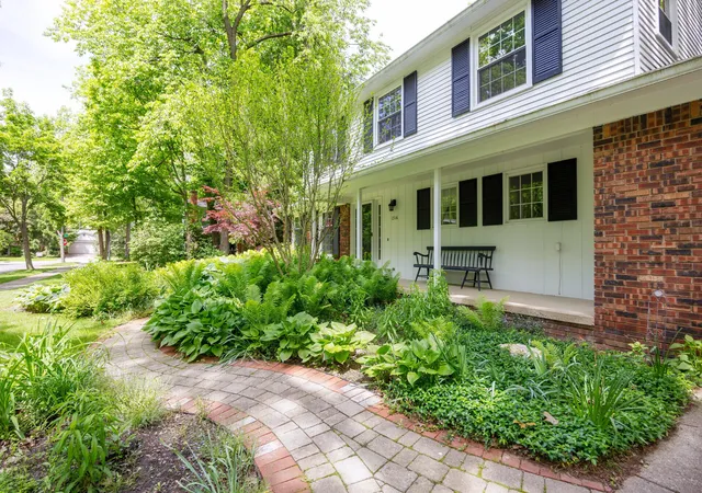 Photo 3 of Single family home for sale at 1516 Bardstown Trl, Ann Arbor, MI 48105 | MLS# 81026024909 | Listing updated on 2026-06-06