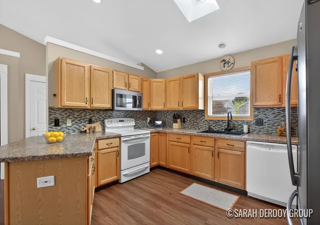 4th image of 1499 Bogey St SW, Byron Center, MI 49315