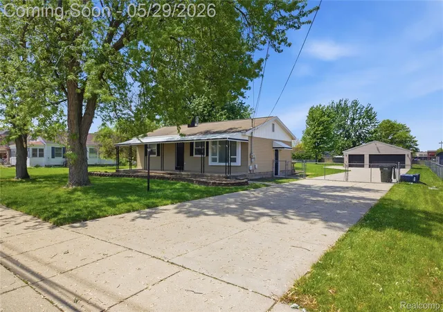 Photo 3 of Single family home for sale at 37257 Dundee St, Sterling Heights, MI 48310 | MLS# 20261038370 | Listing updated on 2026-09-08