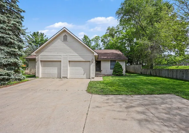 1st image of 674 South St, Grass Lake, MI 49240 | MLS# 81026024926