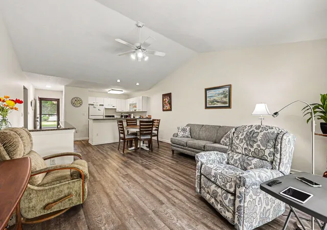 Listing Photo 4 - Condo for sale in building located at 674 S St, Grass Lake, MI 49240