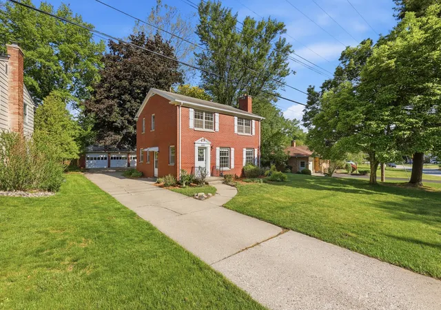 4th image of 1905 Millbank St SE, Grand Rapids, MI 49508 | MLS# 65026024924