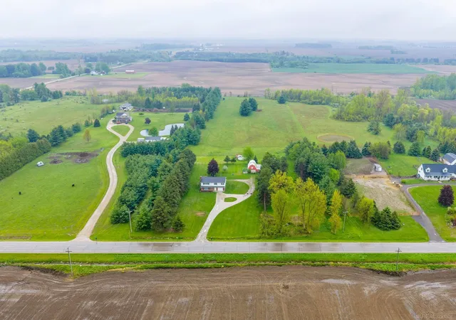 Homes for sale in Deckerville, MI | 4394 Deckerville Rd, Deckerville, MI 48427 | MLS# 58050208997