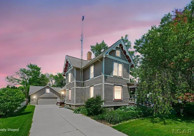 Photo 2 of Single family home for sale at 226 Giles Ave, Blissfield, MI 49228 | MLS# 56050209013 | Listing updated on 2026-08-17