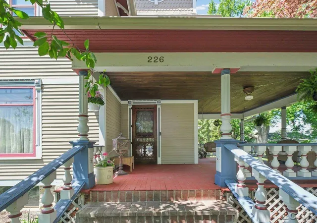 Photo 4 of Single family home for sale at 226 Giles Ave, Blissfield, MI 49228 | MLS# 56050209013 | Listing updated on 2026-08-17