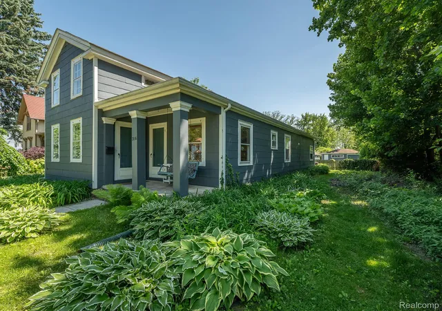 38th image of 306 E Cross St, Ypsilanti, MI 48198 | MLS# 20261038437