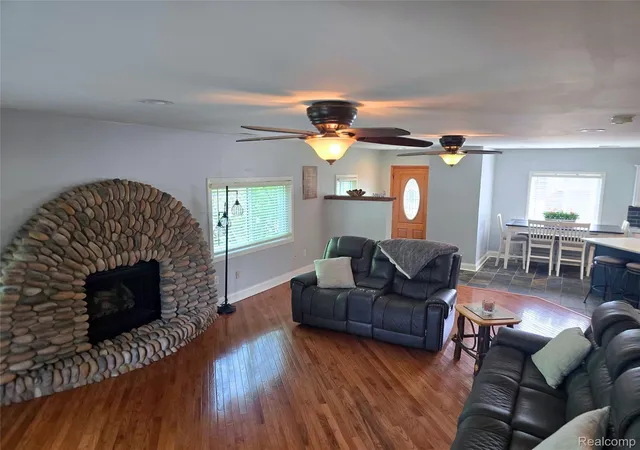 5th image of 135 N Haven St, Novi, MI 48377 | MLS# 20261038449
