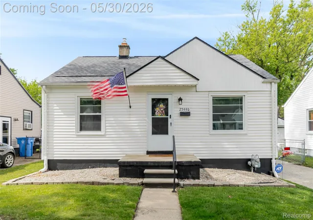Photo 1 of Single family home for sale at 25446 Colgate St, Dearborn Heights, MI 48125 | MLS# 20261038451 | Listing updated on 2026-06-01
