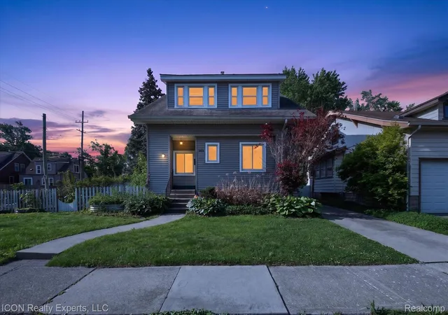 Photo 1 of Sale Pending at 305 W Troy St, Ferndale, MI 48220 | MLS# 20261038476 | Listing updated on 2026-06-01