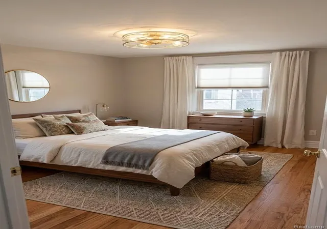 Listing Photo 5 - Condo for sale in building located at 1684 Graefield Rd, Birmingham, MI 48009 - Unit #60