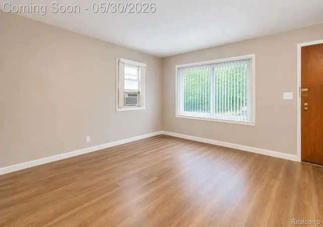 Photo 3 of Single family home for sale at 1946 Union Lake Rd, Commerce Township, MI 48382 | MLS# 20261038498 | Listing updated on 2026-06-13