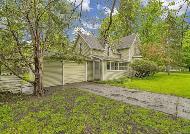 Photo 2 of Single family home for sale at 7153 Lake St, Lexington, MI 48450 | MLS# 58050209042 | Listing updated on 2026-09-08