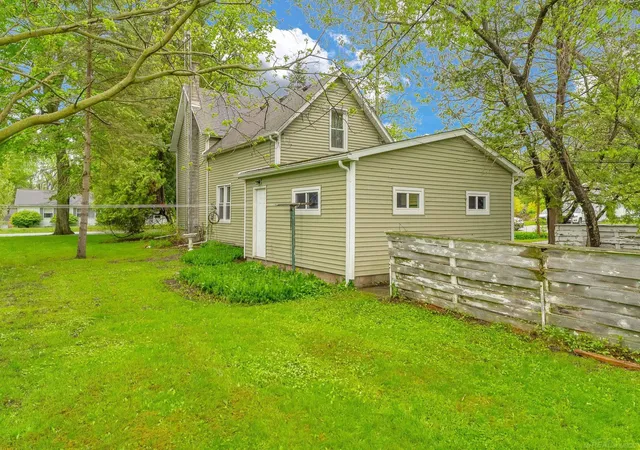 Photo 3 of Single family home for sale at 7153 Lake St, Lexington, MI 48450 | MLS# 58050209042 | Listing updated on 2026-09-08