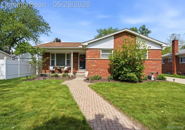 Photo 2 of Single family home for sale at 14338 Shadywood Dr, Plymouth, MI 48170 | MLS# 20261038509 | Listing updated on 2026-06-20