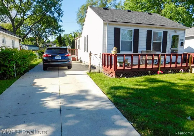 Homes for sale in Harper Woods City Wayne, MI | 20334 E 8 Mile Rd, Harper Woods City Wayne, MI 48225 | MLS# 20261038525