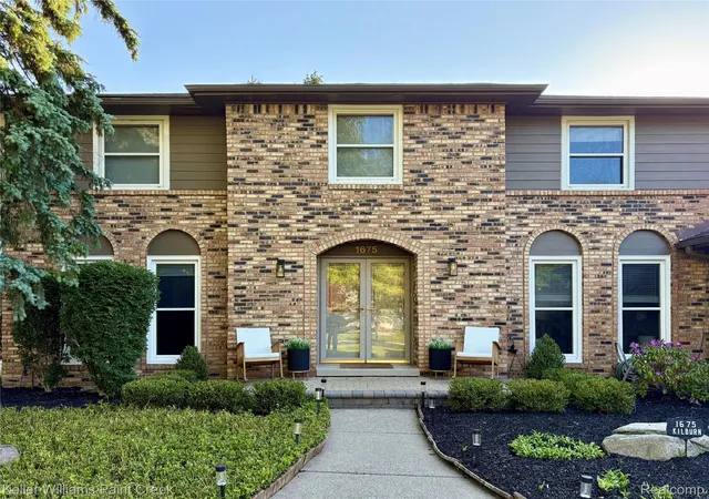 1st image of 1675 Kilburn Rd N, Rochester Hills, MI 48306 | MLS# 20261038567