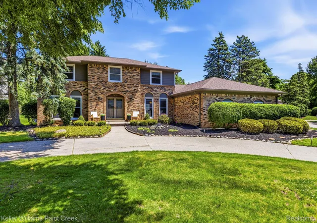 2nd image of 1675 Kilburn Rd N, Rochester Hills, MI 48306 | MLS# 20261038567