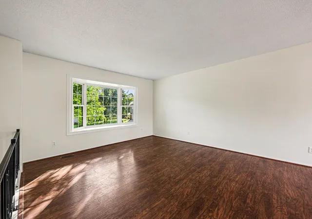 Photo 4 of Single family home for sale at 5978 Flamingo Dr, Jackson, MI 49201 | MLS# 81026025028 | Listing updated on 2026-06-07