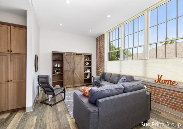 Listing Photo 3 - Condo for sale in building located at 156 W 11th St, Holland, MI 49423 - Unit #106