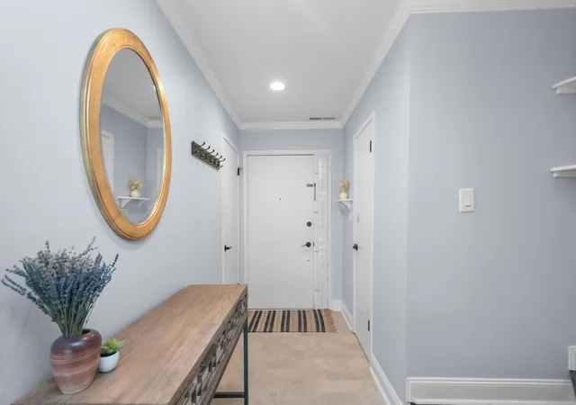 Listing Photo 4 - Condo for sale in building located at 744 Peninsula Ct, Ann Arbor, MI 48105