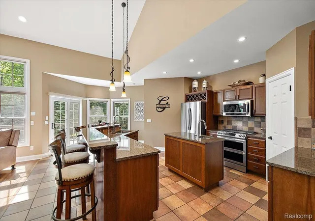 Photo 3 of Single family home for sale at 7707 Darcy Ln, Clarkston, MI 48348 | MLS# 20261038629 | Listing updated on 2026-06-21