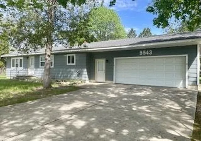 Homes for sale in Paris, MI | 5543 E 13 Mile Rd, Paris, MI 49338 | MLS# 72026025063