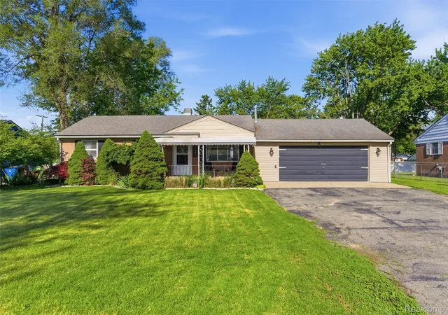 Photo 1 of Single family home for sale at 3557 Frankman Ave, Waterford, MI 48329 | MLS# 20261038643 | Listing updated on 2026-06-14