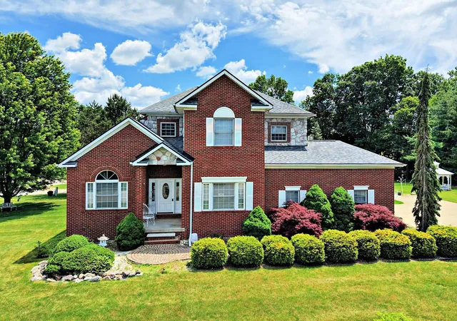 Photo 1 of Single family home for sale at 3171 Misty Morning Dr, Flushing, MI 48433 | MLS# 5050209100 | Listing updated on 2026-07-22