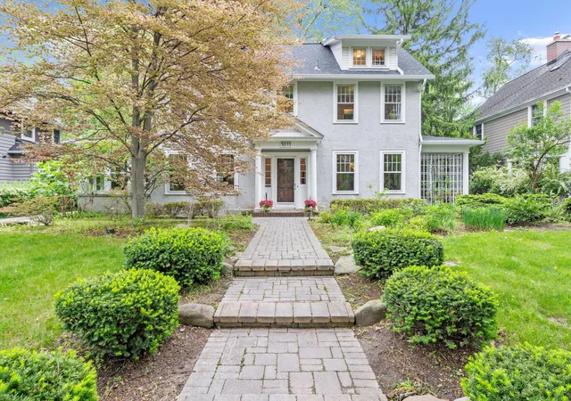 Photo 2 of Single family home for sale at 1011 Lincoln Ave, Ann Arbor, MI 48104 | MLS# 81026025091 | Listing updated on 2026-06-01