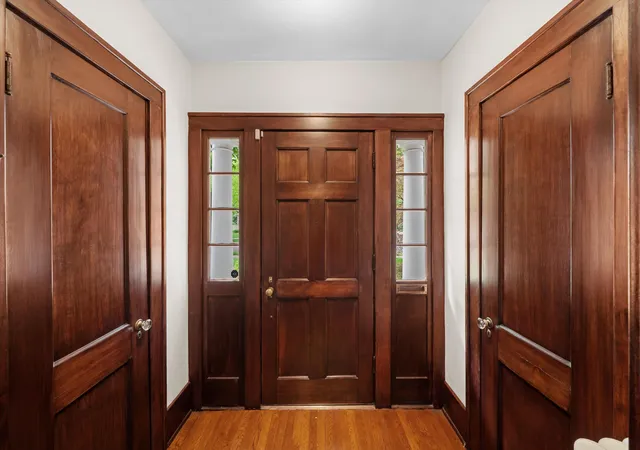 Photo 4 of Single family home for sale at 1011 Lincoln Ave, Ann Arbor, MI 48104 | MLS# 81026025091 | Listing updated on 2026-06-01