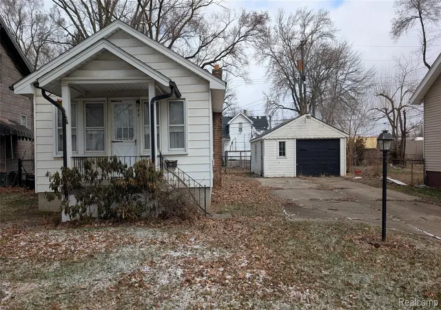 Photo 1 of Sale Pending at 44 W Elza Ave, Hazel Park, MI 48030 | MLS# 20261038690 | Listing updated on 2026-06-03