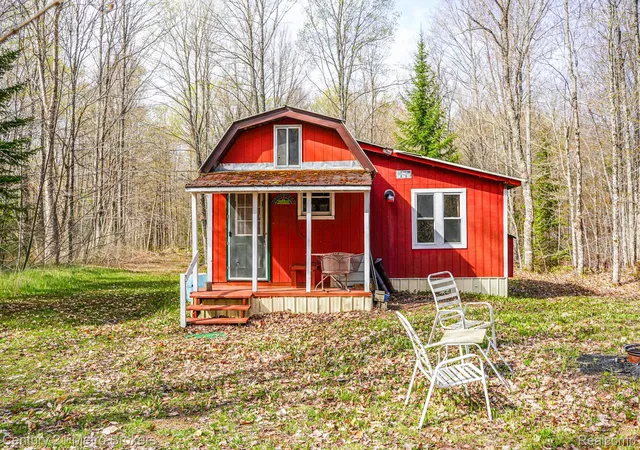Photo 3 of Single family home for sale at 21821 Krenkel, Newberry, MI 49868 | MLS# 20261038688 | Listing updated on 2026-05-30