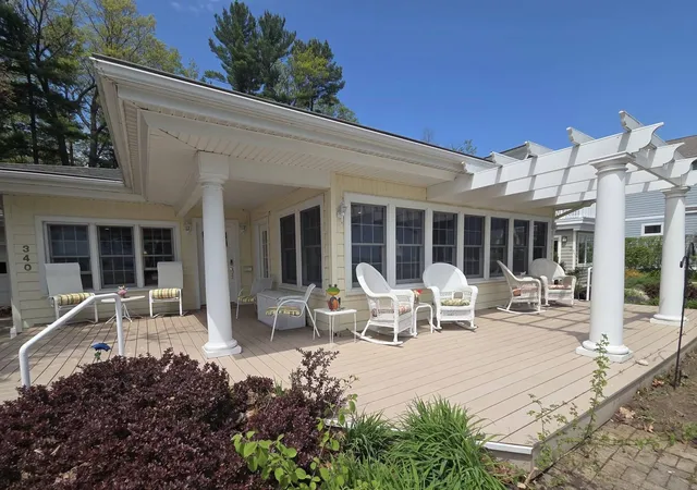 Photo 1 of Sale Pending at 340 S E Bay Blvd, Traverse City, MI 49686 | MLS# 78080068854 | Listing updated on 2026-06-17