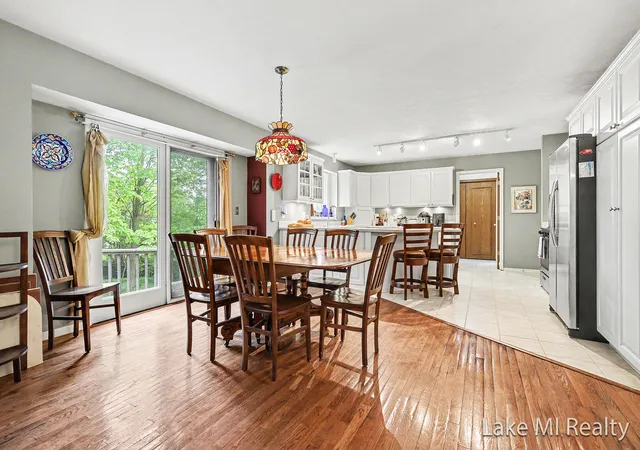 Photo 3 of Single family home for sale at 5537 Bentbrook St Se, Grand Rapids, MI 49508 | MLS# 65026025120 | Listing updated on 2026-09-16