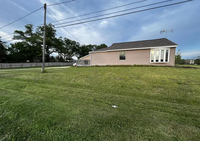 4th image of 13636 S Mason Dr, Grant, MI 49327 | MLS# 65026025126