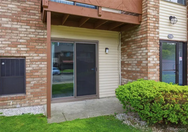 Homes for sale in Westland City Wayne, MI | 7708 Manor Cir #103, Westland City Wayne, MI 48185 | MLS# 20261038718