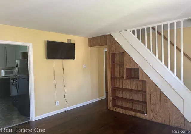 Homes for sale in Dearborn Heights City Wayne, MI | 25963 Powers Ave, Dearborn Heights City Wayne, MI 48125 | MLS# 20261038722