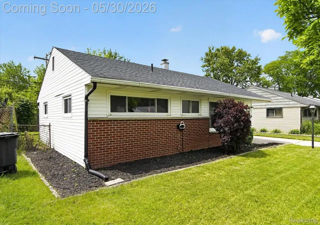 Photo 3 of Single family home for sale at 181 Brandt St, Garden City, MI 48135 | MLS# 20261038769 | Listing updated on 2026-06-01