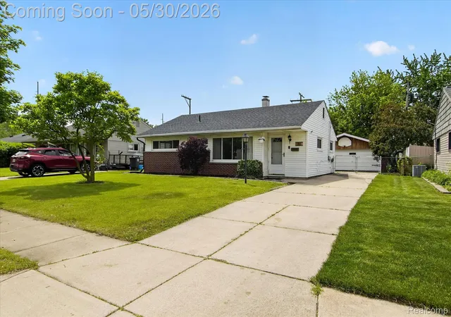 Photo 3 of Single family home for sale at 181 Brandt St, Garden City, MI 48135 | MLS# 20261038769 | Listing updated on 2026-06-01