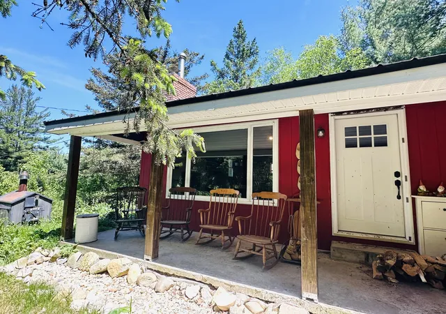 44th image of 3601 Madison Rd, Manistee, MI 49660 | MLS# 67026025184